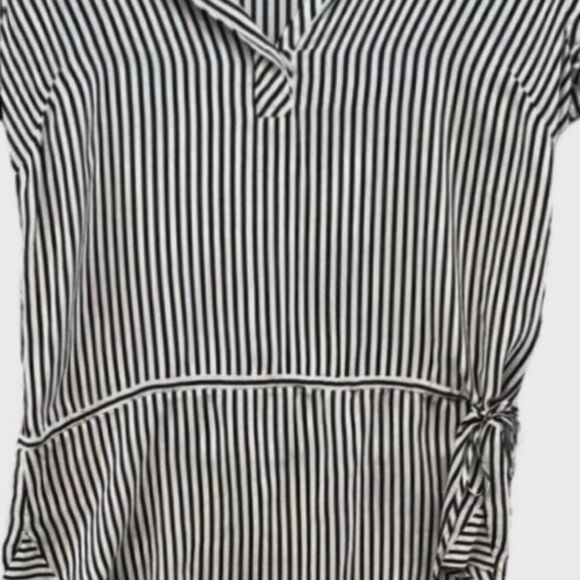 BCBGMaxazria Silk Blouse Shirt Black White Stripe Short Sleeve Tie Waist - Picture 8 of 8